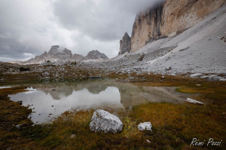 Point d'eau d'une région désertique des Dolomites