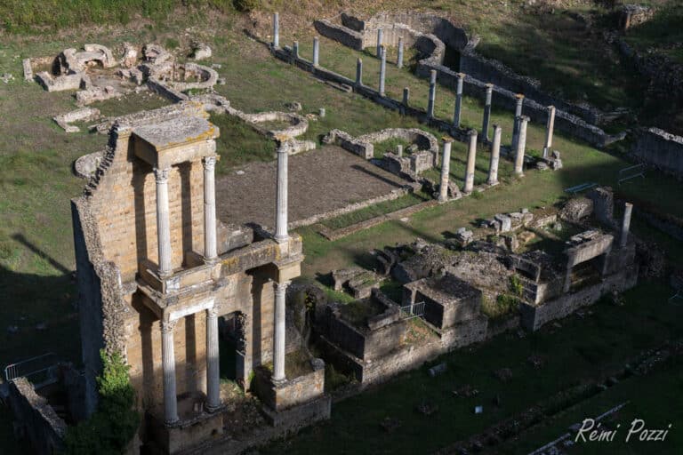 Vestiges des temples romains en Toscane