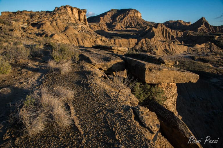 Les montagnes des Bardenas au coucher du soleil