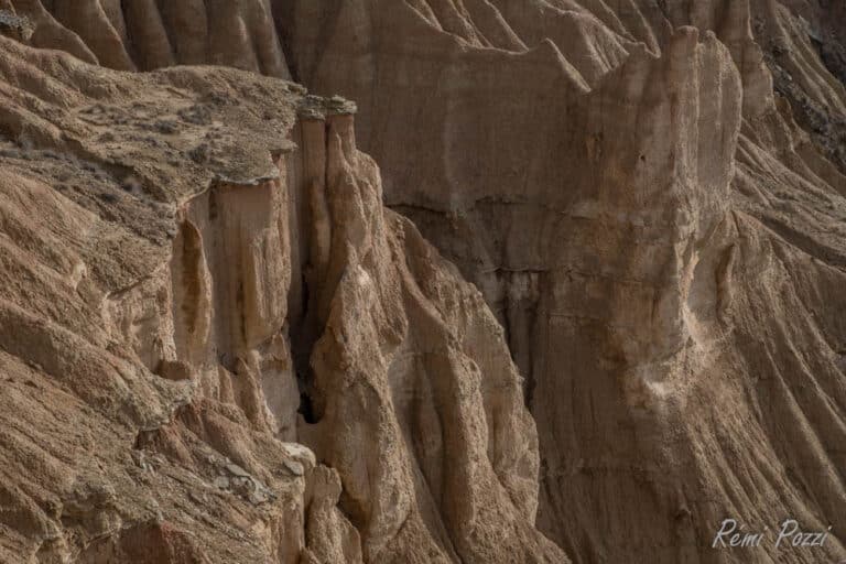 Relief accidenté du désert des Bardenas en Espagne