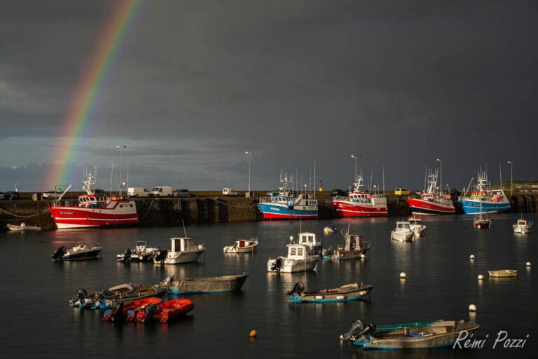 Arc en ciel et bateaux bretons