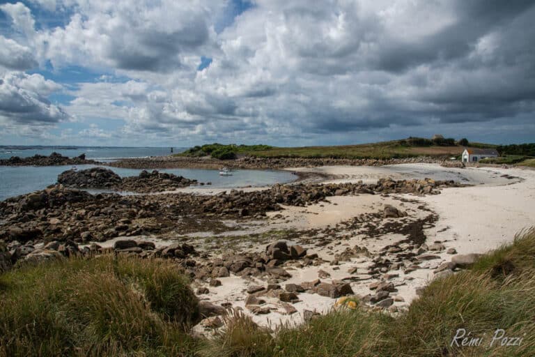 Plage bretonne par marée basse